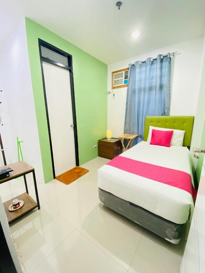 Happy Homes Manila Exterior foto